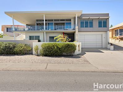 37 Halls Head Parade, Halls Head WA 6210