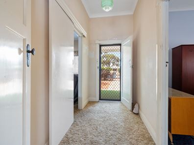 94 Campbell Street, Lamington WA 6430