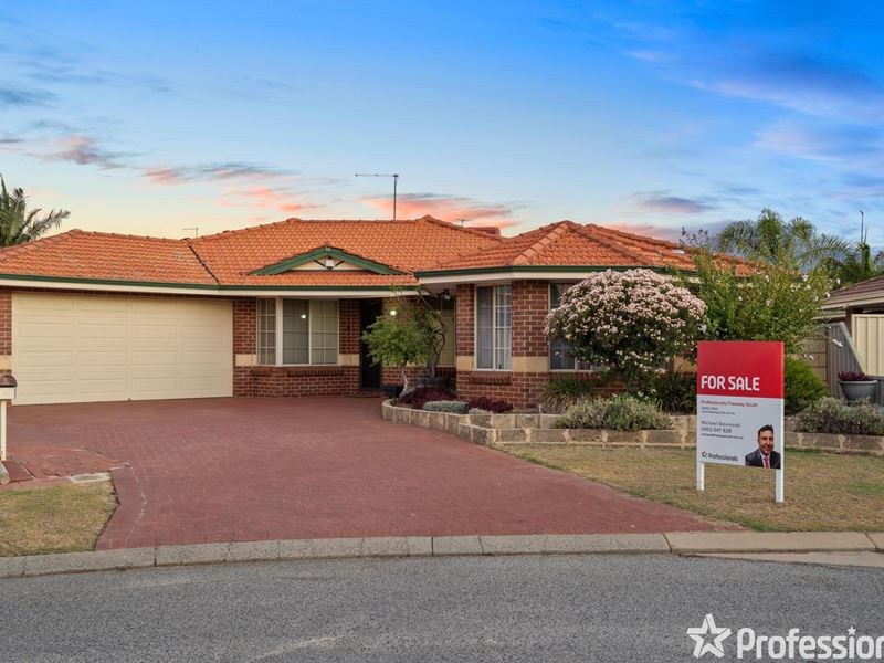10 Crowthorn Cross, Erskine