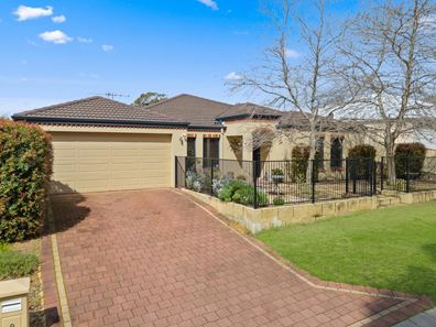 8 Delaporte Turn, Baldivis WA 6171
