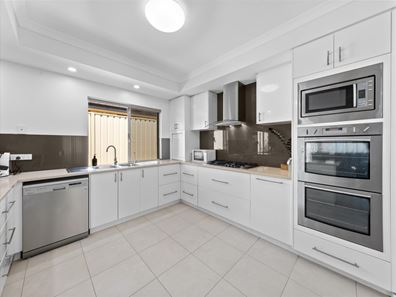 57 West Churchill Avenue, Lake Coogee WA 6166