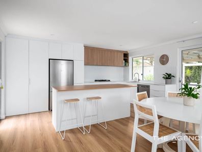 38 Macquarie Avenue, Padbury WA 6025