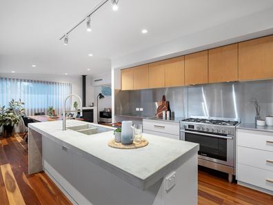 41 Carrington Street, Inglewood WA 6052