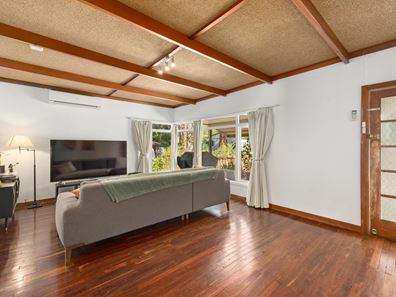 163 Peet Road, Roleystone WA 6111