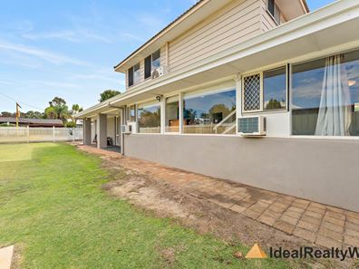 54 Tudor Avenue South, Riverton WA 6148