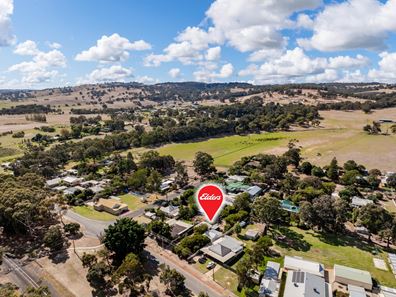 94 Government Road, Roelands WA 6226
