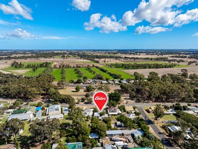 94 Government Road, Roelands WA 6226