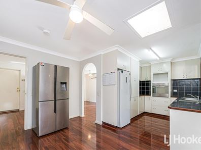 14 Prescott Drive, Gosnells WA 6110