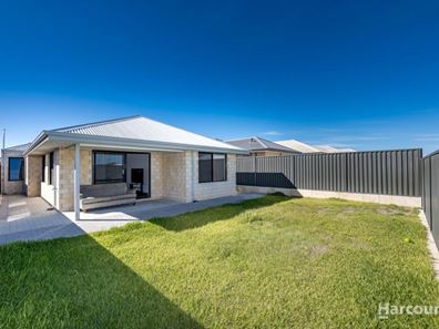 45 Kingfisher Road, Eglinton WA 6034