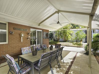 165 Bridgewater Drive, Kallaroo WA 6025