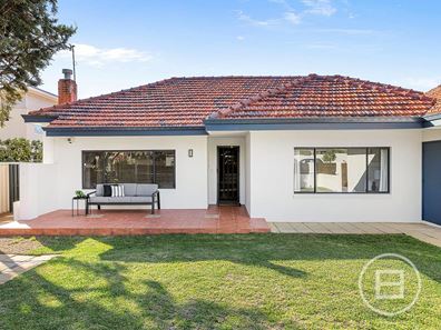 152 Brighton Road, Scarborough WA 6019