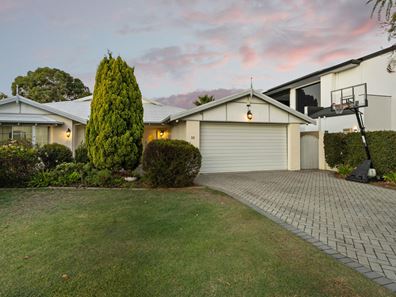 22 Gairloch Street, Applecross WA 6153