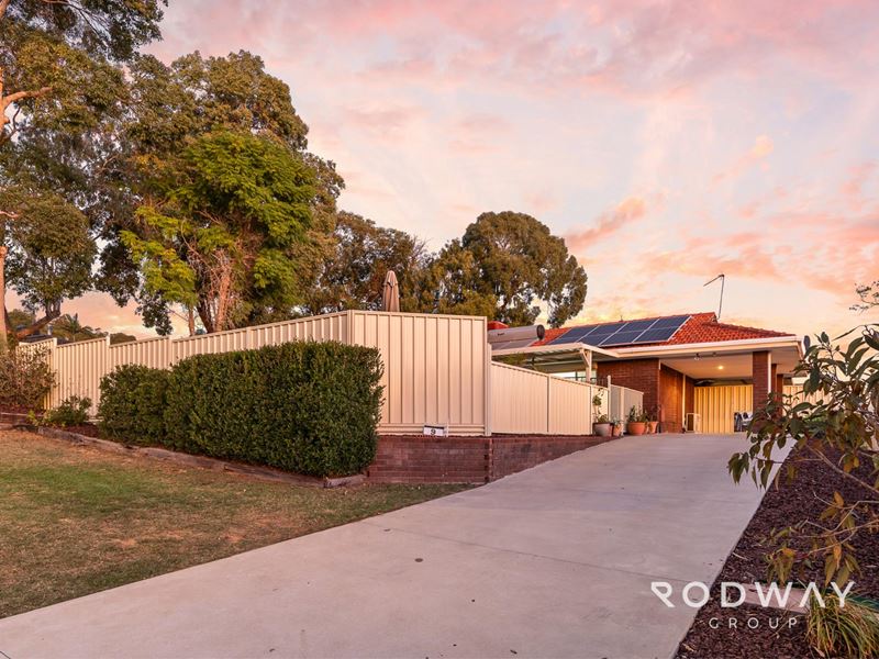 9 Alola St, Kelmscott WA 6111