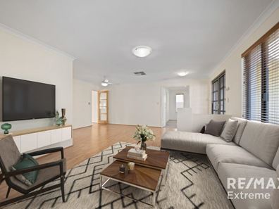 5 Clarafield Meander, Tapping WA 6065