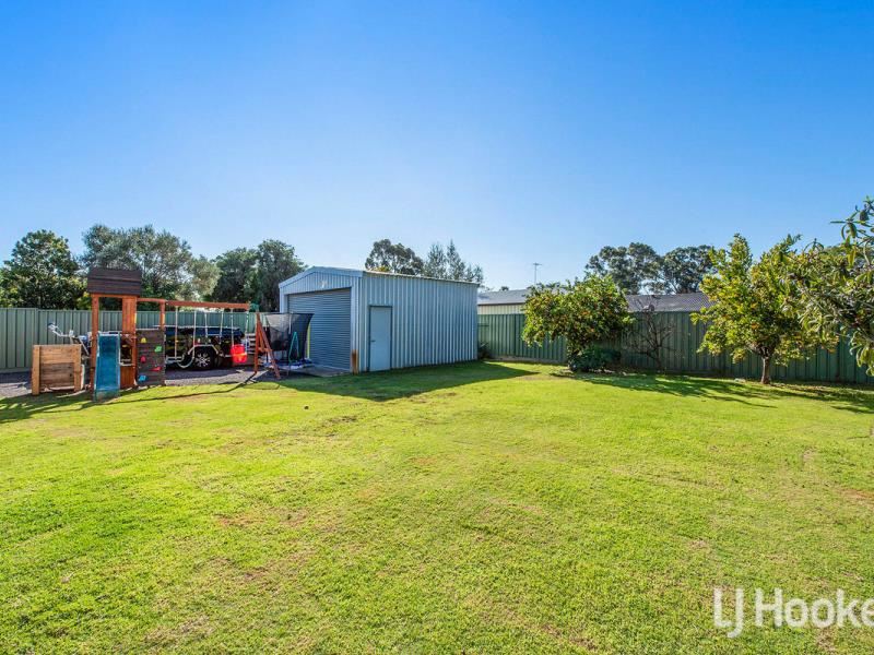 8 Jupiter Way, Greenfields WA 6210