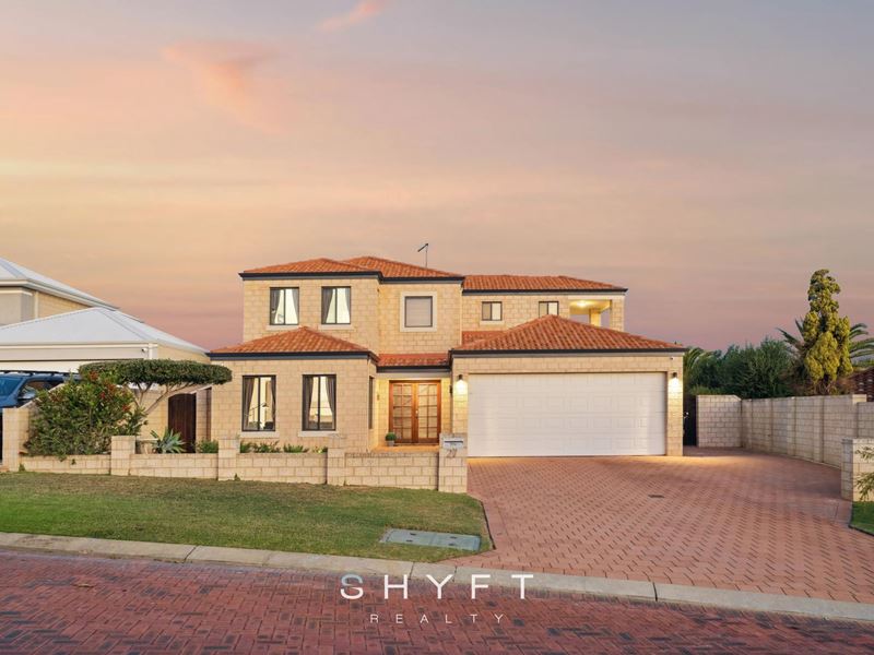 27 Beaumarks Court, Mindarie WA 6030