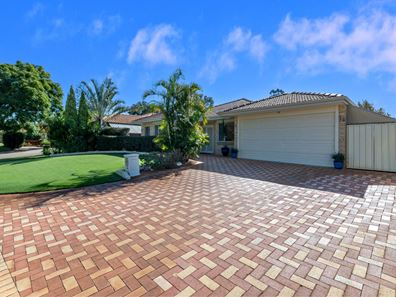 2 Feltbush Mews, Canning Vale WA 6155