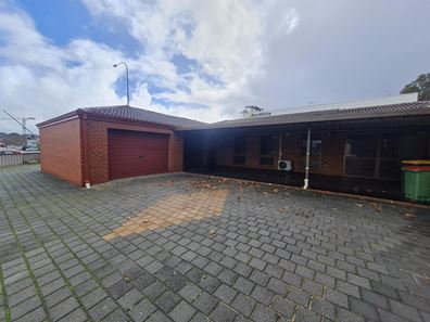 25 A-B South Street, Kardinya WA 6163