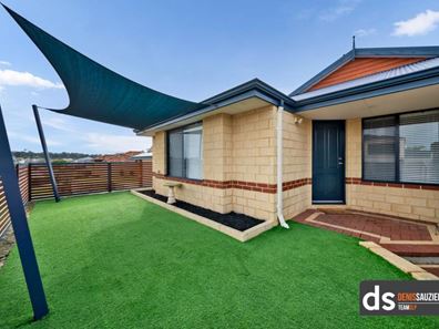 2 Kirkcaldy Terrace, Hocking WA 6065