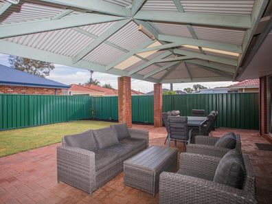 31 Rosmead Avenue, Beechboro WA 6063