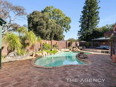 9 Aston Court, Carine WA 6020