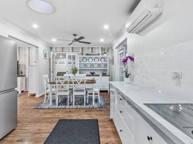 7 Varley Crescent, Cooloongup WA 6168