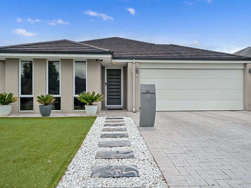 4 Serisier Parkway, Queens Park WA 6107