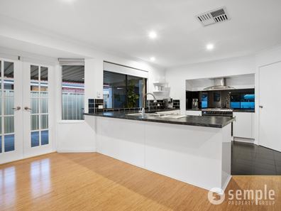 20 Mayhew Cross, Atwell WA 6164