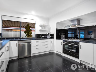 20 Mayhew Cross, Atwell WA 6164