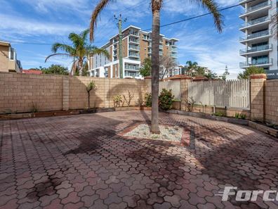 2/28 Hastings Street, Scarborough WA 6019