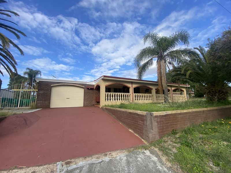 10 Hadleigh Way, Girrawheen WA 6064