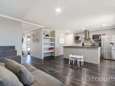 17 Quenda Street, Banksia Grove WA 6031
