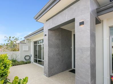 6 Manarola Loop, Coogee WA 6166
