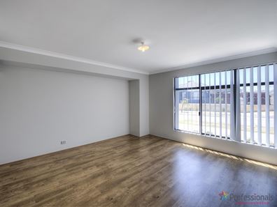 26 Altrincham Grove, Butler WA 6036