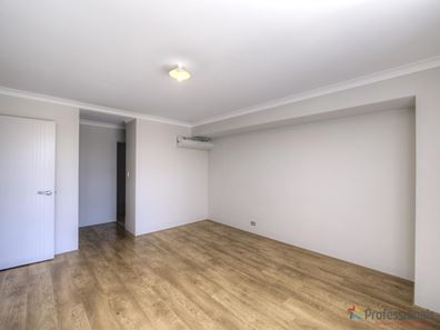 26 Altrincham Grove, Butler WA 6036