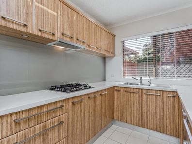 2/1 Chatsworth Terrace, Claremont WA 6010