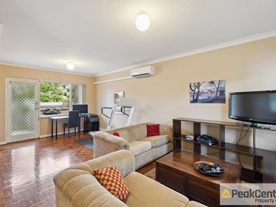 2/245 Coode Street, Como WA 6152