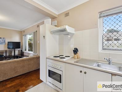 2/245 Coode Street, Como WA 6152