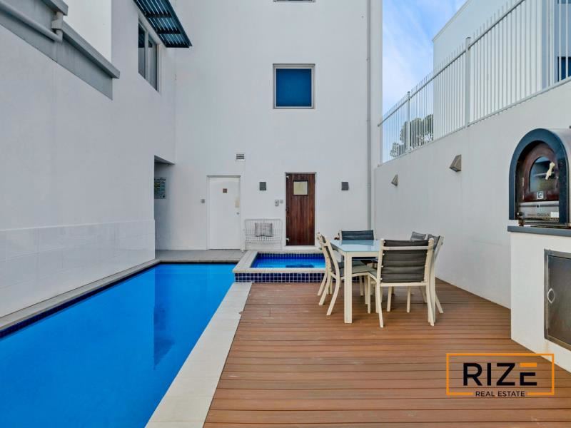 14/16 Hammersmith Court, Joondalup