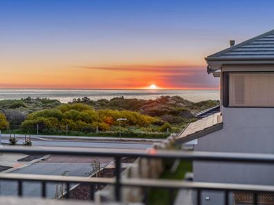 26 Minstrell Way, Madora Bay WA 6210