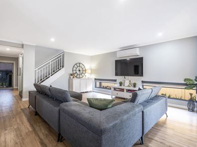 26 Minstrell Way, Madora Bay WA 6210