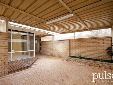 1/6-8 Croesus Street, Morley WA 6062