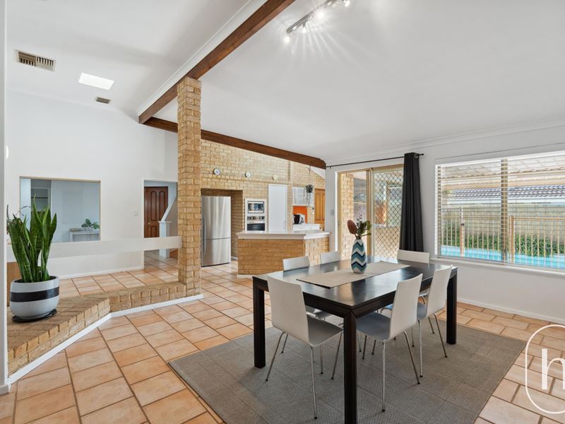 12 Bluebay Hill, Ballajura WA 6066