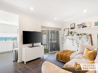10/285 West Coast Highway, Scarborough WA 6019