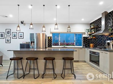 5 Hird Road, Success WA 6164