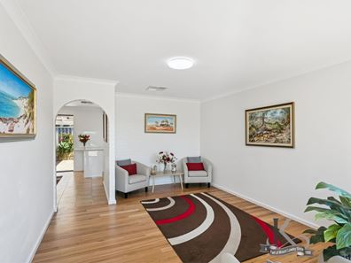17A Saunders Street, Como WA 6152