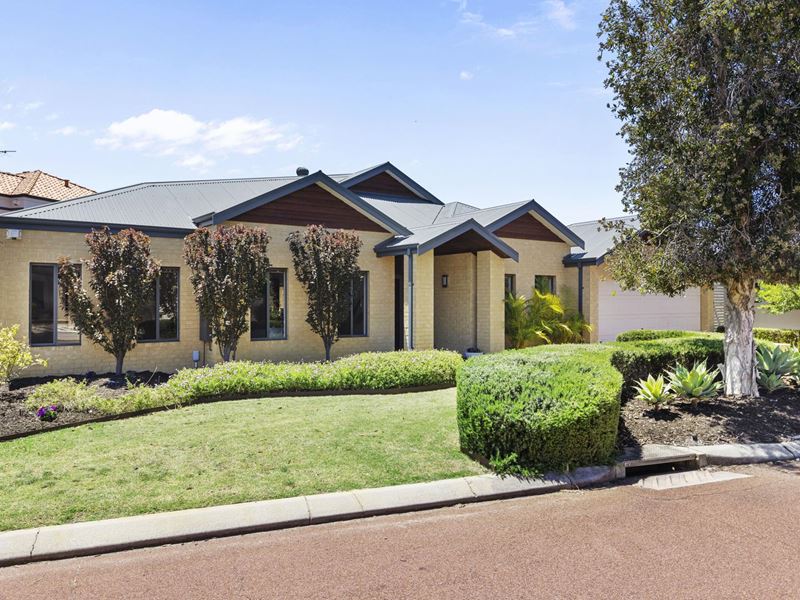9 Heliconia Turn, Stirling WA 6021