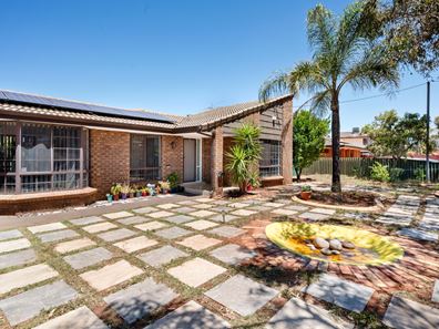 5 Kirwan Court, Hannans WA 6430