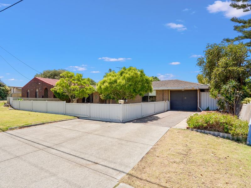 76 Wyeree Road, Mandurah