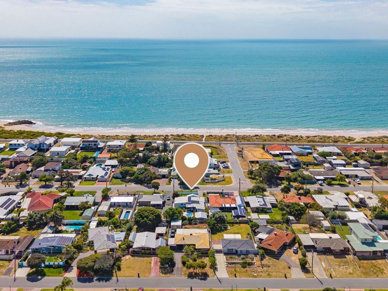 11 Hickman Road, Silver Sands WA 6210